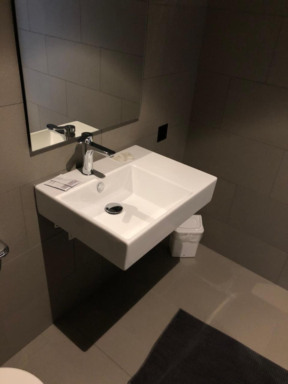 Catrina Hostel Дизентис Экстерьер фото