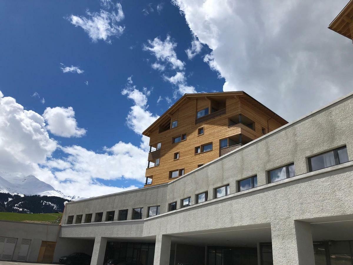 Catrina Hostel Дизентис Экстерьер фото